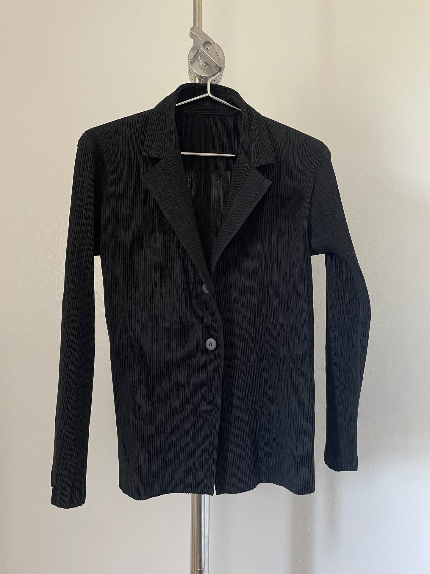 Issey Miyake White Label black pleated skirt suit