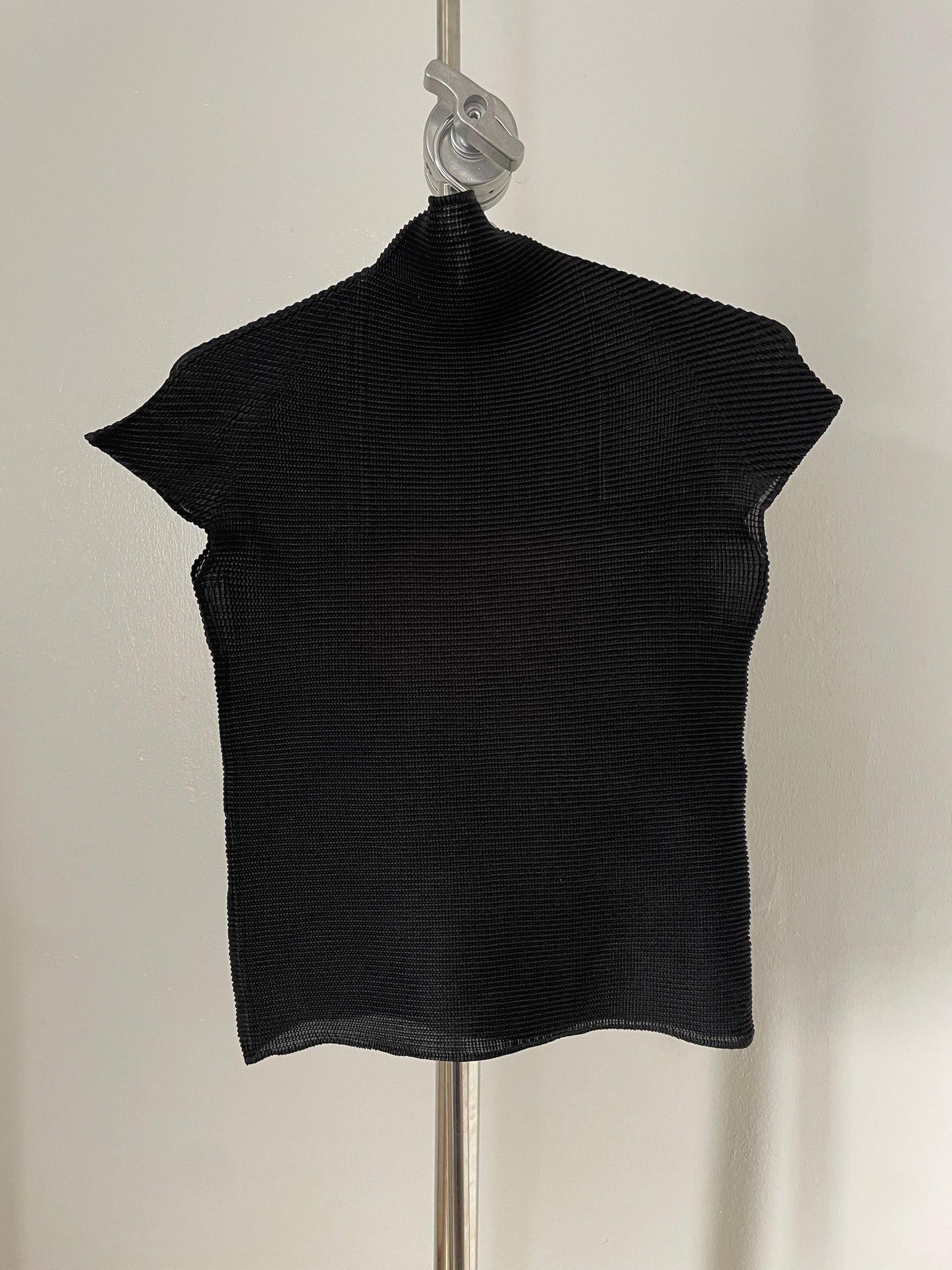 Issey Miyake Pleats T black waffle pleated mockneck