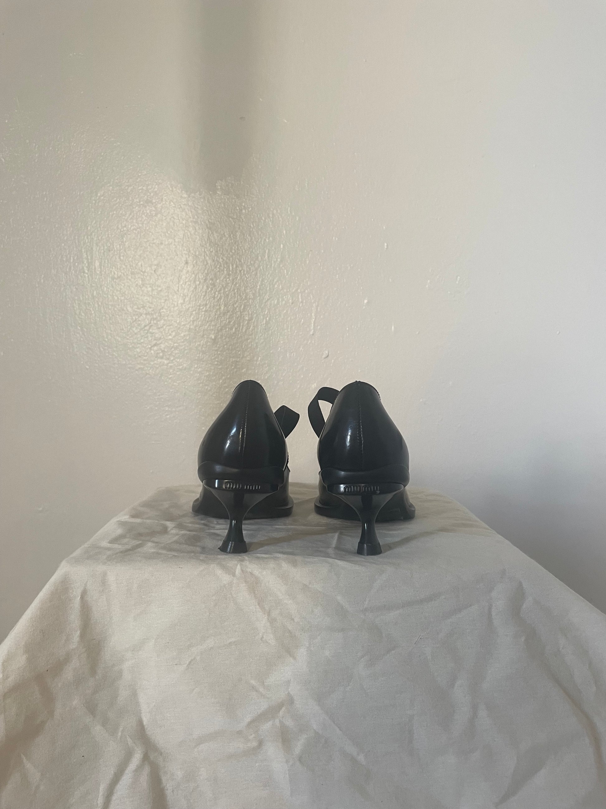 Miu Miu fall/winter 1997 black Mary Jane pumps