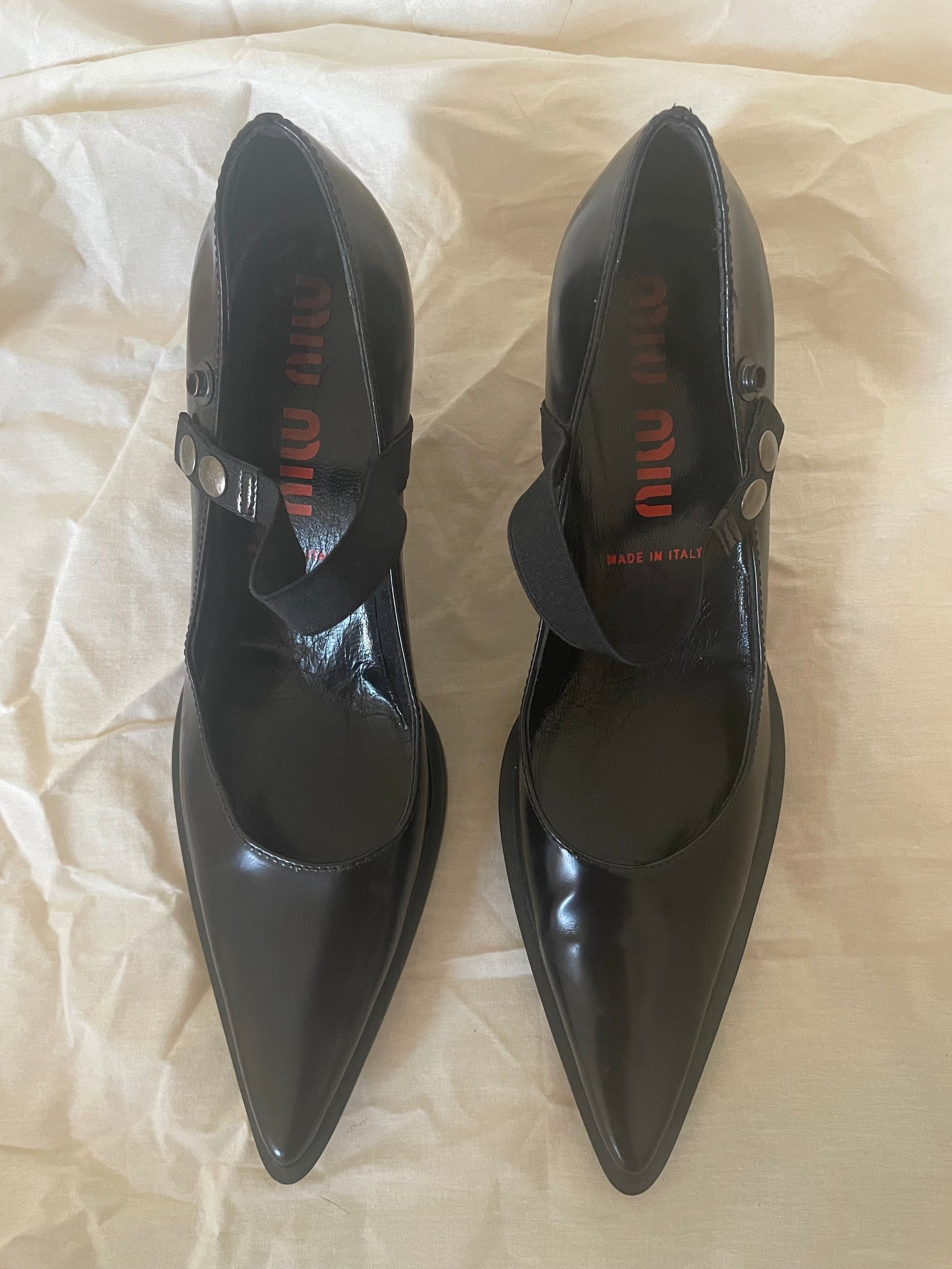 Miu Miu fall/winter 1997 black Mary Jane pumps