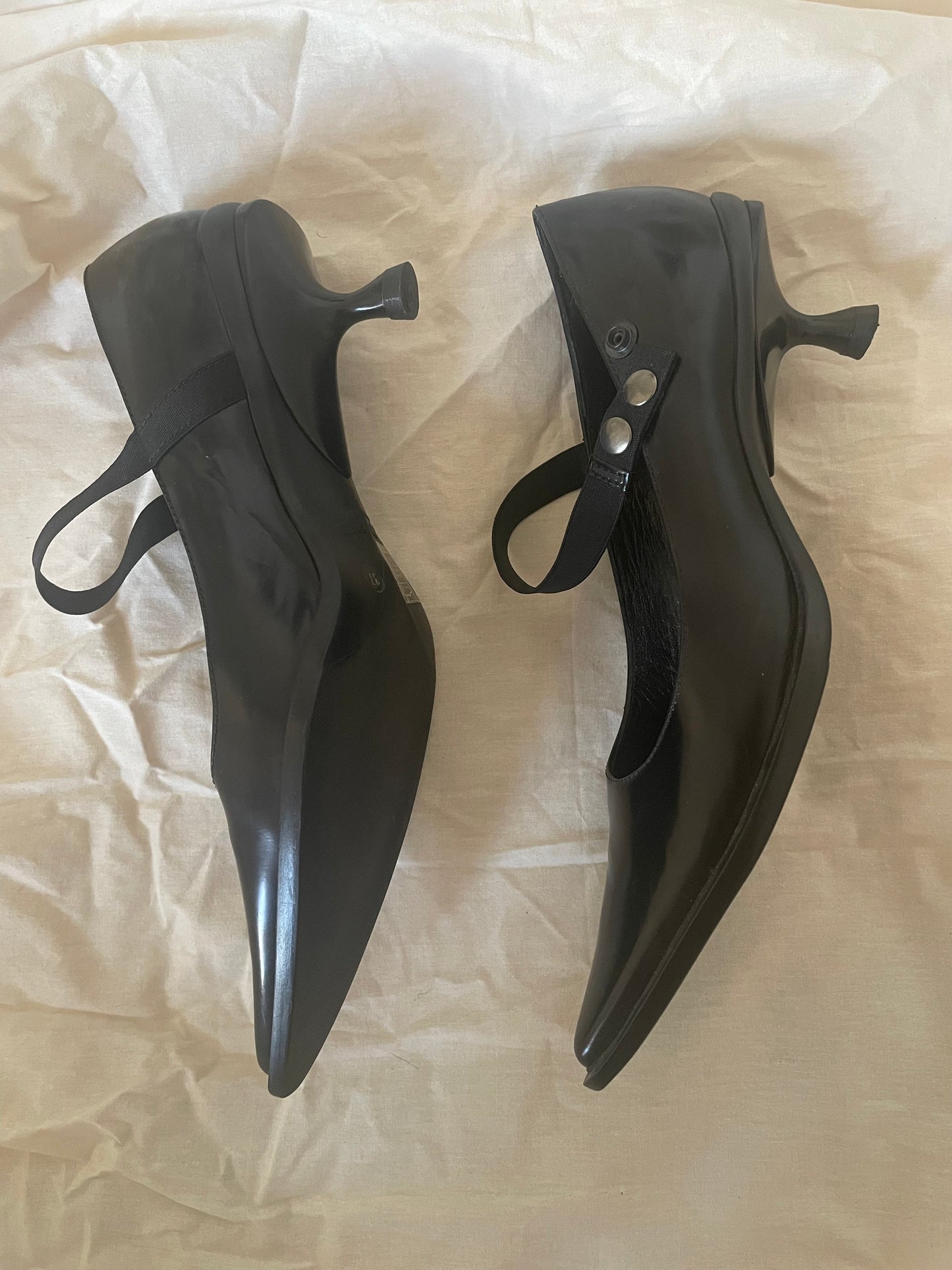 Miu Miu fall/winter 1997 black Mary Jane pumps