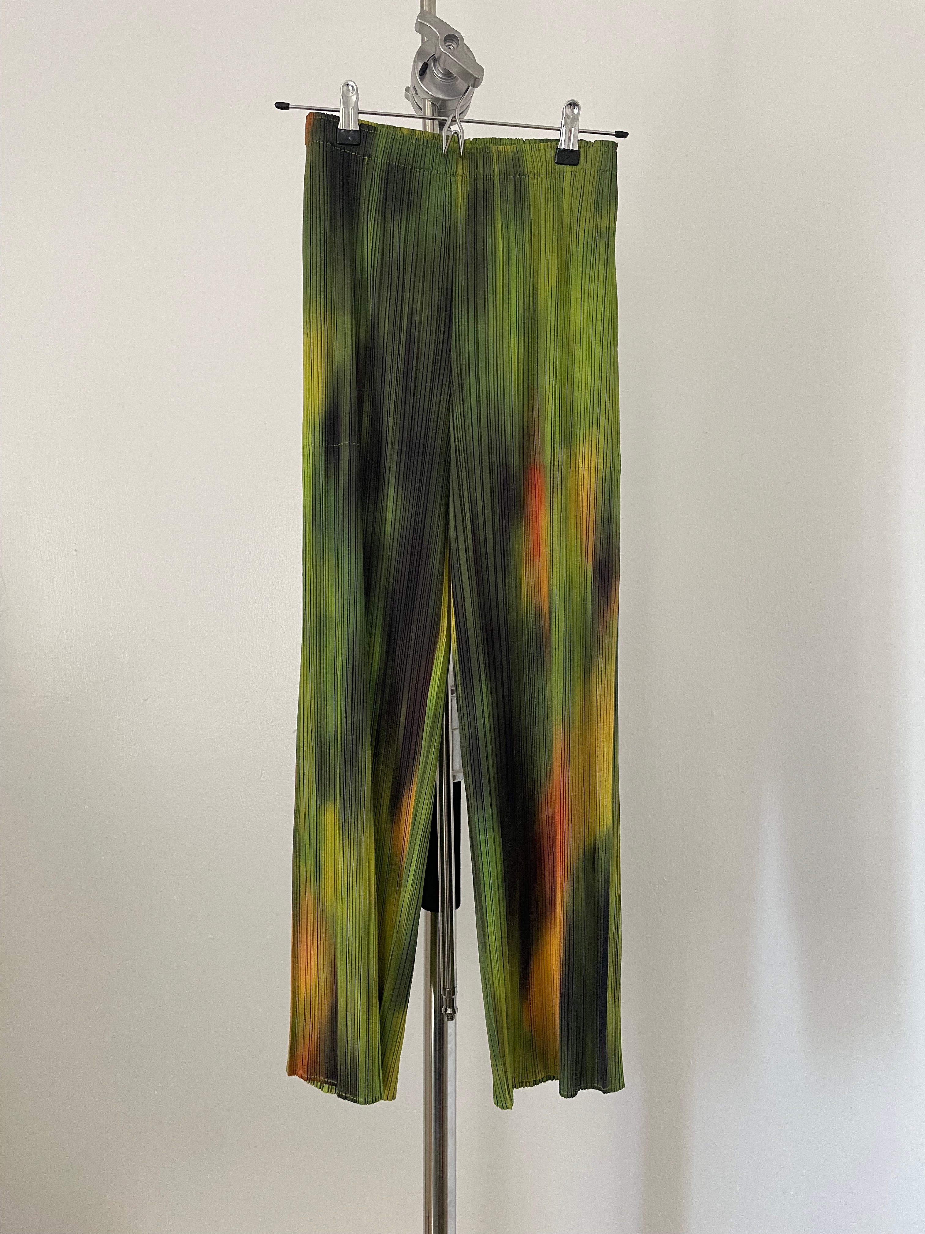 Pleats Please Issey Miyake Turnip & Spinach pants – sonomama sonomama