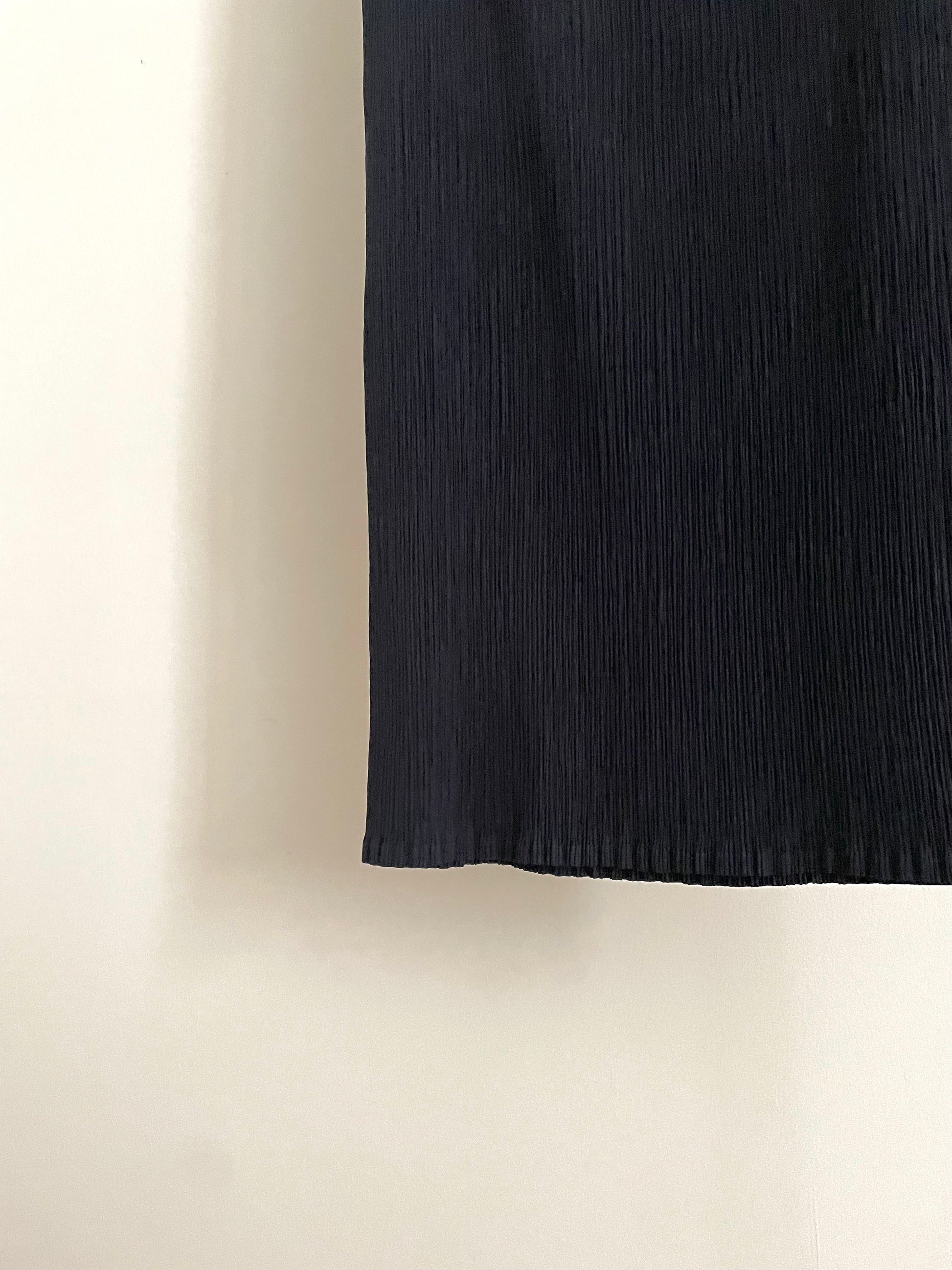 Issey Miyake White Label navy pleated midi skirt