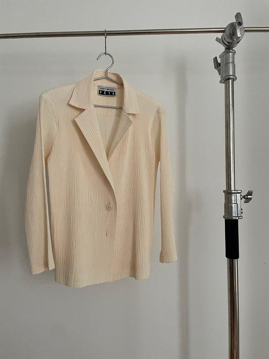 Issey Miyake Fete pleated cream blazer shirt