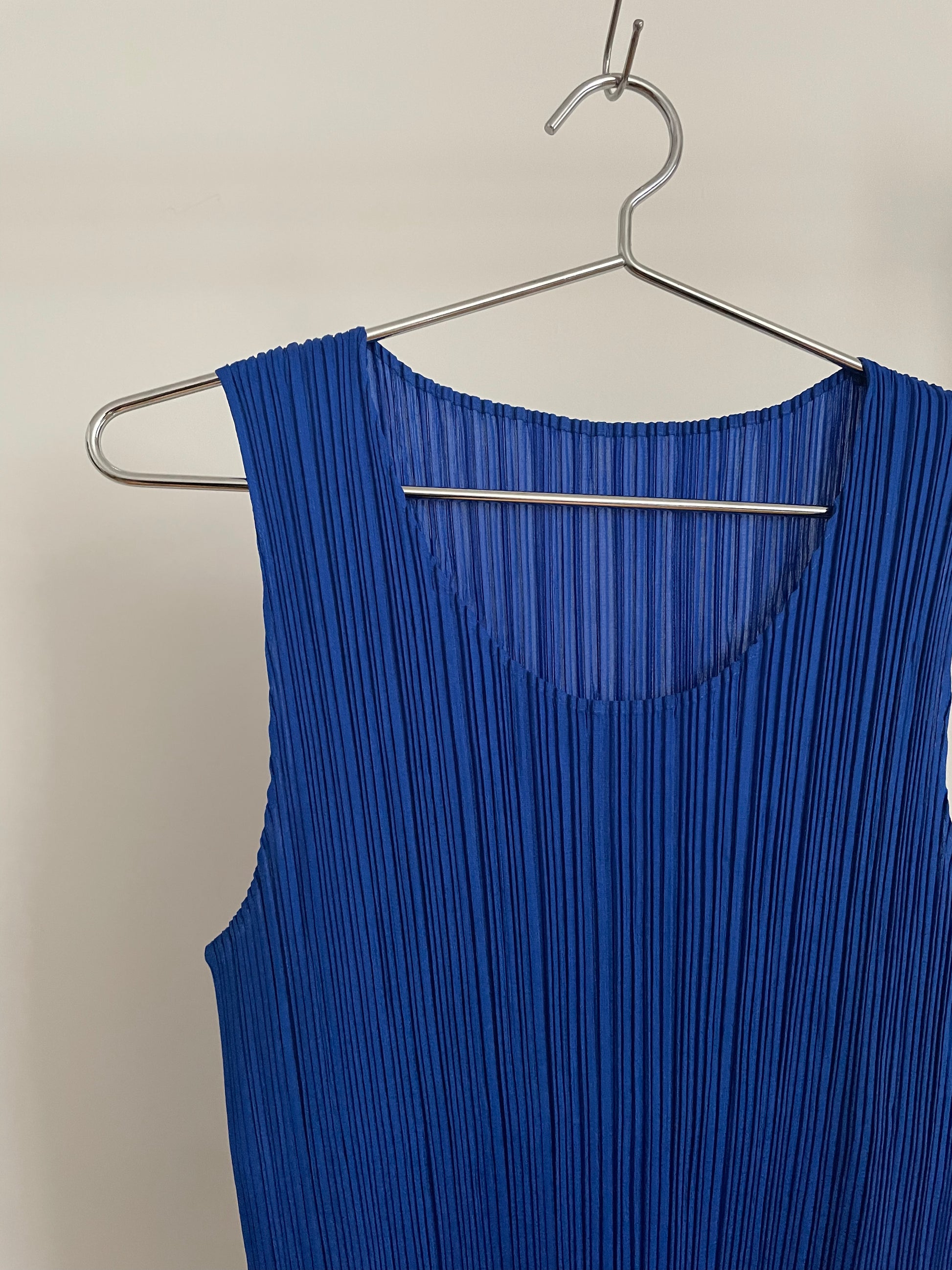 Vintage Pleats Please Issey Miyake Basics khaki pleated tank top