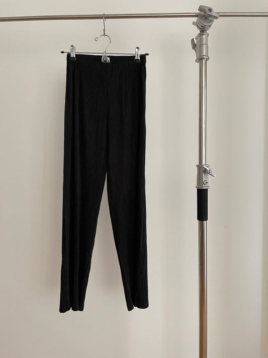 Fete Issey Miyake black pleated pants